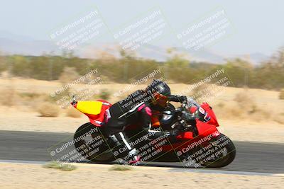 media/Apr-10-2022-SoCal Trackdays (Sun) [[f104b12566]]/Turn 7 Inside (1025am)/